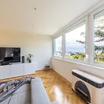 Tranquil Hideaway On Gellert Hill With Parking Apartamento Budapeste