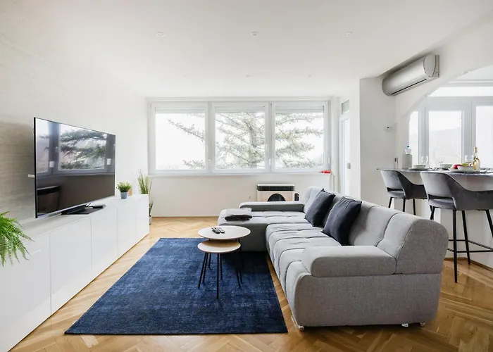 Apartmán Tranquil Hideaway On Gellert Hill With Parking Budapešť