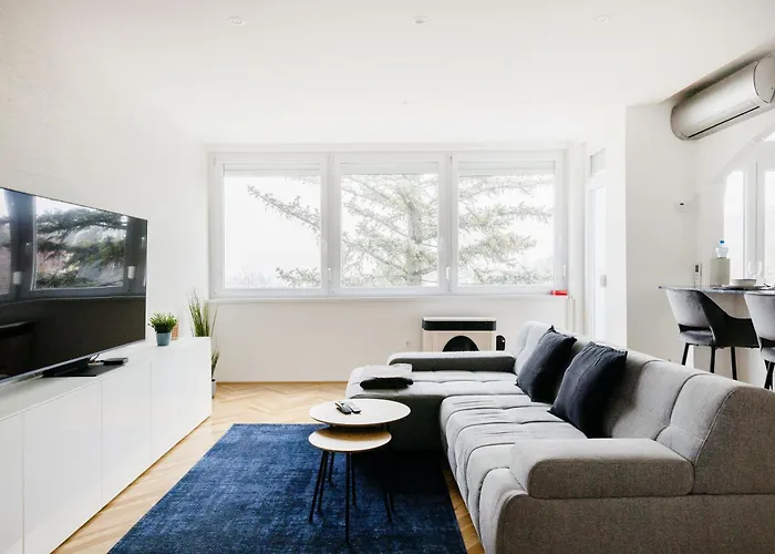 Apartmán Tranquil Hideaway On Gellert Hill With Parking Budapešť