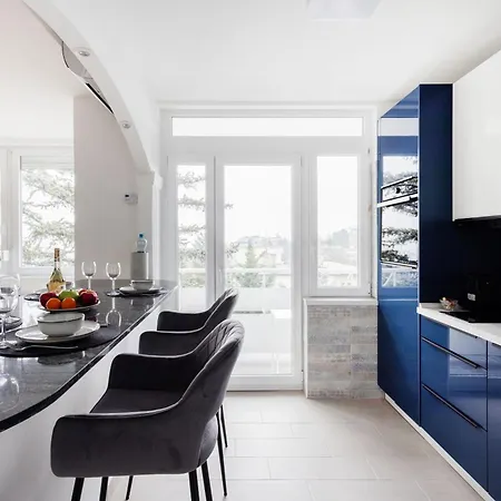 Tranquil Hideaway On Gellert Hill With Parking Apartment Budapest