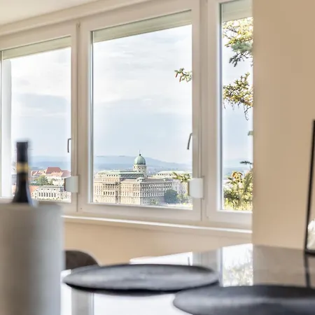 Lejlighed Tranquil Hideaway On Gellert Hill With Parking *