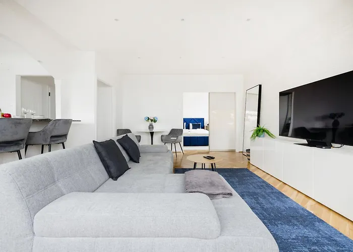 Tranquil Hideaway On Gellert Hill With Parking Διαμέρισμα