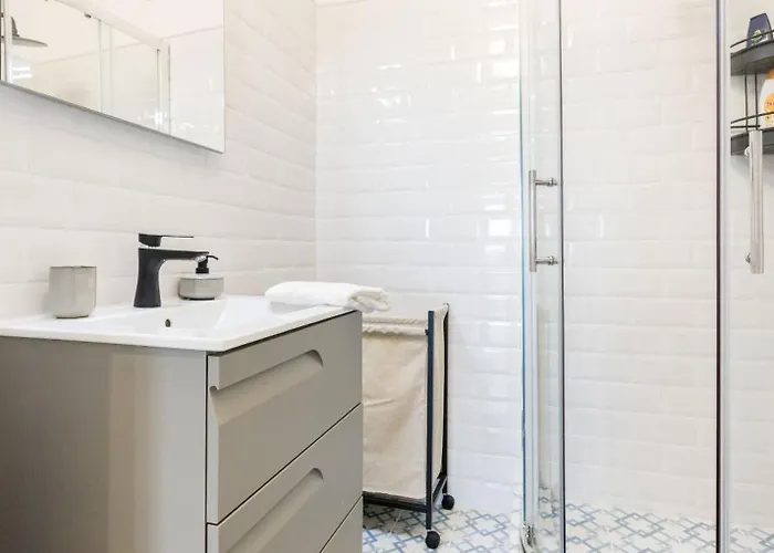 Tranquil Hideaway On Gellert Hill With Parking Διαμέρισμα Βουδαπέστη