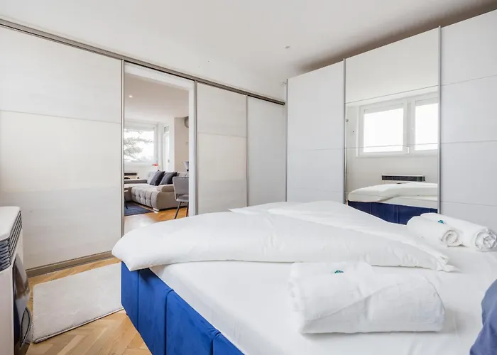 Tranquil Hideaway On Gellert Hill With Parking Διαμέρισμα *