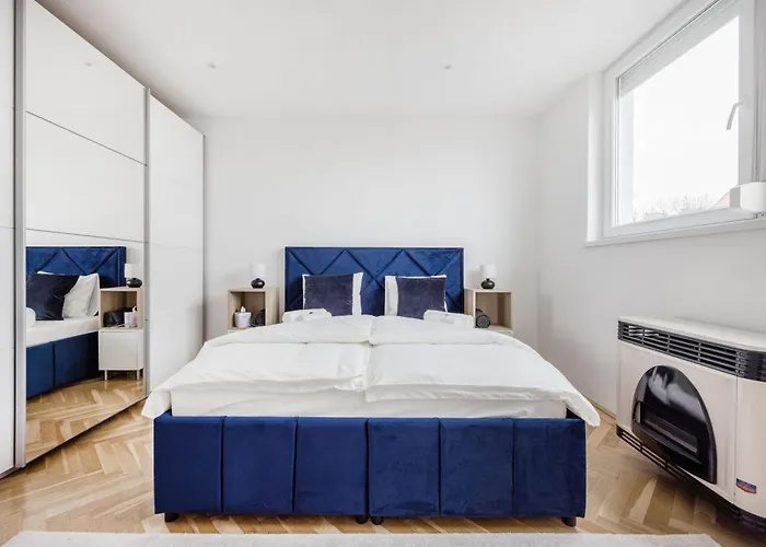 Tranquil Hideaway On Gellert Hill With Parking *