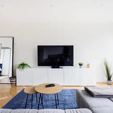 Tranquil Hideaway On Gellért Hill With Parking * Budapest