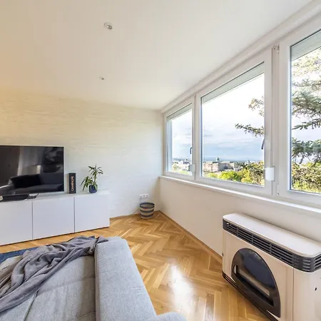 Tranquil Hideaway On Gellért Hill With Parking Appartamento Budapest