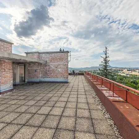 Tranquil Hideaway On Gellert Hill With Parking * Будапешт