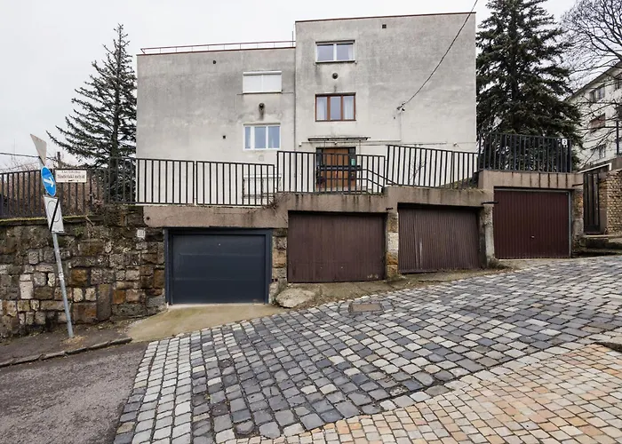 Tranquil Hideaway On Gellert Hill With Parking Budapeste