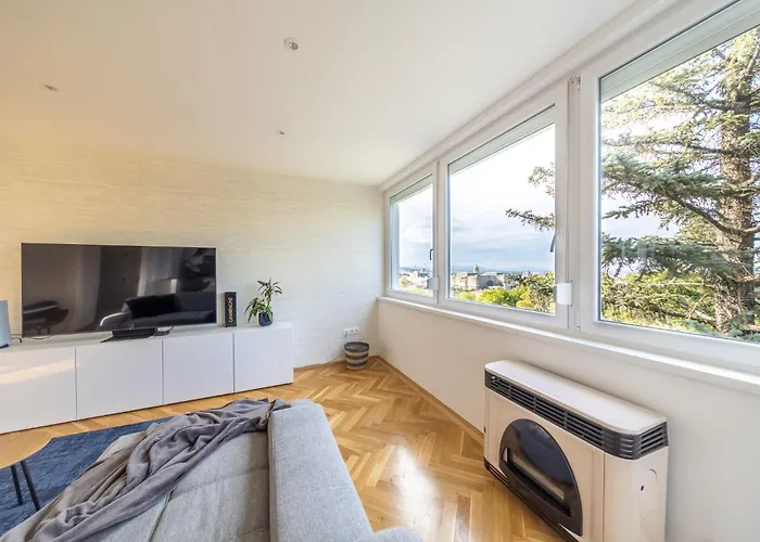 Tranquil Hideaway On Gellert Hill With Parking Apartamento Budapeste